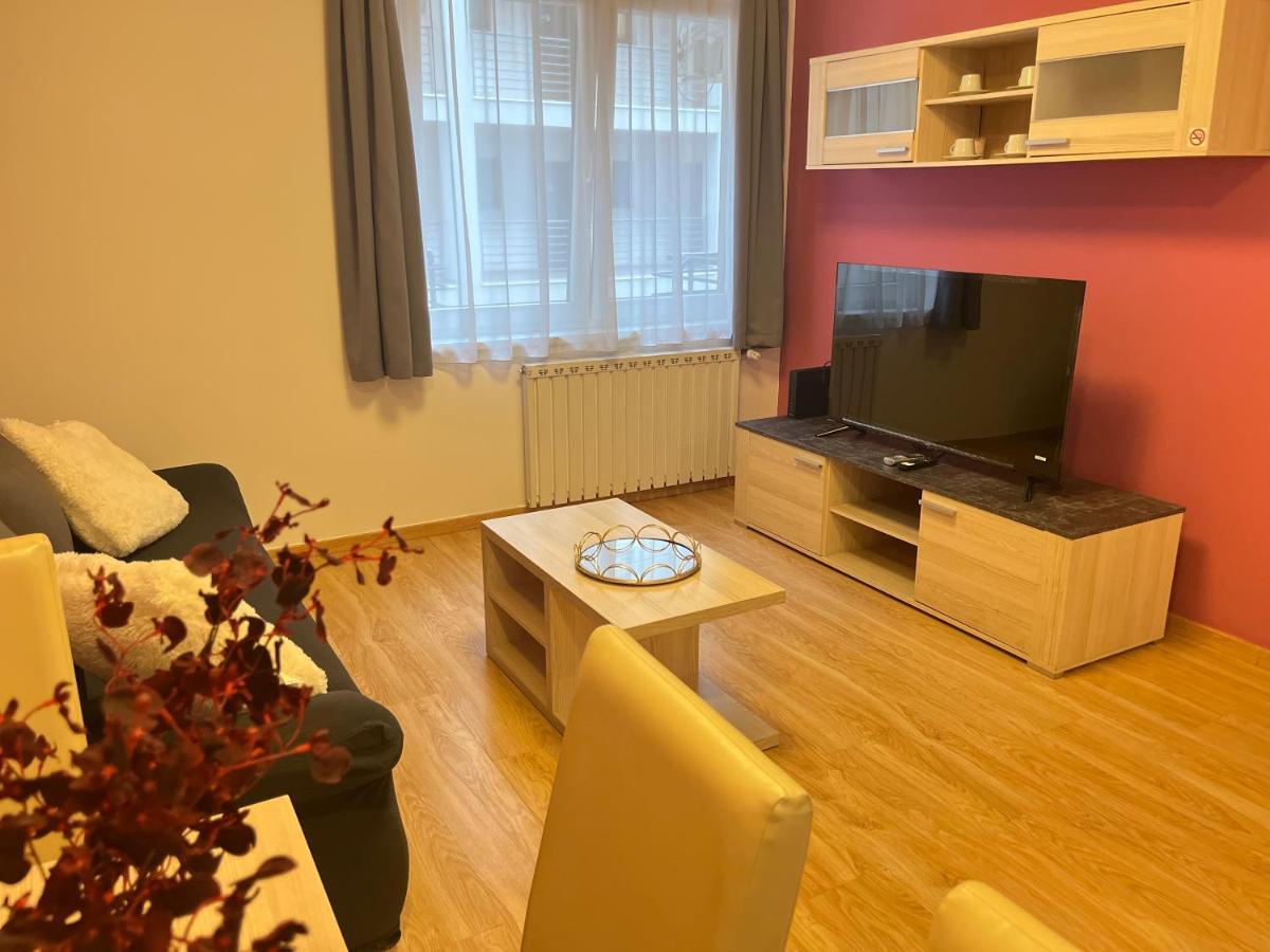 Corvin Pearl Deluxe Apartment Budapest Exterior photo