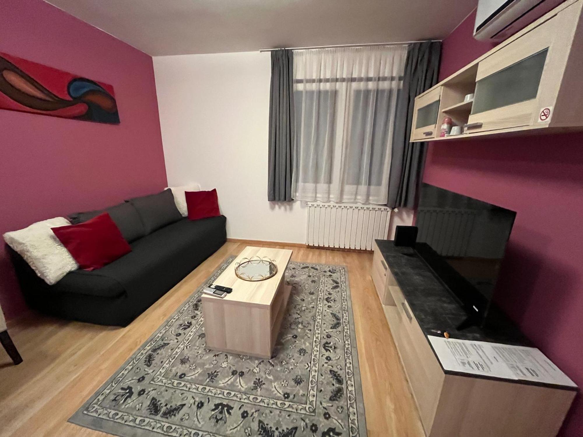 Corvin Pearl Deluxe Apartment Budapest Exterior photo